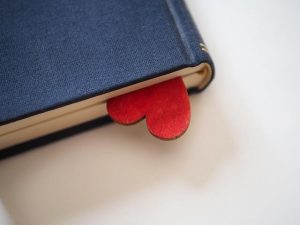 Risparmiare sulla lavanderia: i trucchi per lavare a secco in casa senza danni