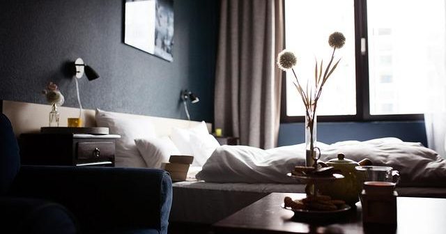 Prenotare hotel al prezzo più basso: il trucco della navigazione in incognito