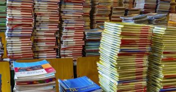Libri scolastici usati: le migliori piattaforme per risparmiare ogni anno