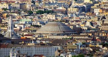 Risparmiare sui detersivi: le ricariche alla spina e le alternative ecologiche