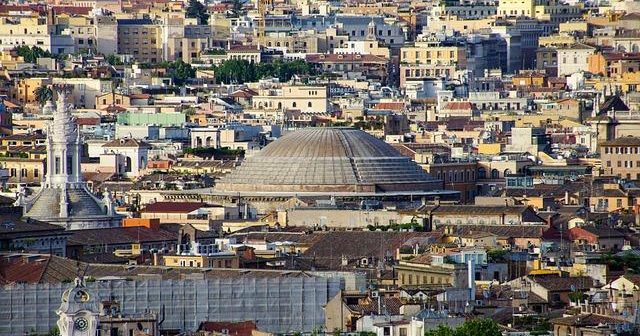 Risparmiare sui detersivi: le ricariche alla spina e le alternative ecologiche