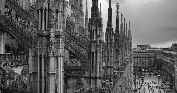 Risparmiare sui costi di spedizione: i punti di ritiro e gli abbonamenti annuali