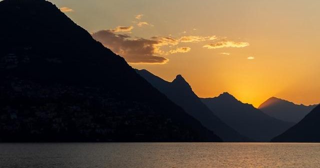 Outlet di lusso in Italia: il calendario dei saldi extra per il massimo risparmio